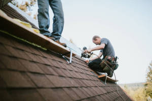 Local Roofers in Smoke Tree, CA